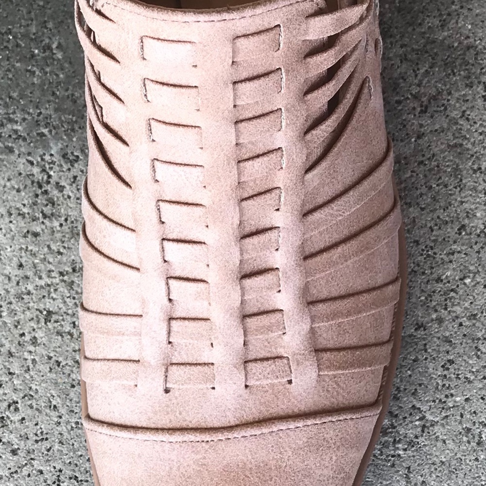 LAST 2, Size 8! Qupid tan slip on woven bootie - Picture 5 of 6